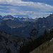 Ausblick nach Westen zu den Allgäuer Bergen / Vista all`ovest alle montagne delle Alpi dell`Algovia