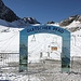 <b>Station Eisgrat (2850 m).<b> Da questa stazione i turisti che lo desiderano hanno la possibilità di compiere una passeggiata sul ghiacciaio Bildstockferner, in assoluta sicurezza, fino allo Jochdohle (3150 m), in salita o in discesa.</b></b>
