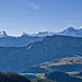 Hinter dem Brienzergrat die Berner Alpen
