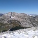am Gipfel: Blick zum westlichen Nachbarn Pointe d´Arcalod (2217m), höchster Berg des Massif des Bauges