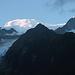 Mont Blanc und Glacier du Bosson am MOrgen vom Zeltplatz aus