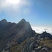 Höchnideri mit GipfelStein. Der weitere Weg ist auch schon ersichtlich