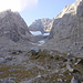 Im Bereich des Sumperlochs - links Schärtenspitze - Bildmitte Hochkalter - und rechts die Abstürze des Rotpalvens