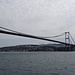 die (Erste) [http://istanbul-tourist-information.com/erlebnisse-in-istanbul/sehenswurdigkeiten-in-istanbul/brucken-zwischen-orient-und-okzident-in-istanbul/bosporus-brucke-bogaz-koprusu Bosporus-Brücke], welche Europa und Asien verbindet