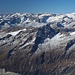 Großglockner - Ausblick bei bestem Herbstwetter auf das westlich gelegene Gipfelmeer, u. a. mit Groß- und Kleinvenediger.