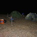 Als unsere Zelte im Lager 2 standen war schon die Nacht hereingebrochen. Unser Führer Sadıqov ging es nicht besonders gut und er ging schlafen. Deshalb gab es auch kein warmes Nachtessen - doch immerhin hatten wir genügend Getränke und kalte Speisen dabei. 