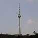 Bakı - Televiziya Qülləsi.<br /><br />Der 310m hohe Fernsehturm hat in 175m Höhe eine Aussichtsplatform. Er wurde 1996 fertig gebaut.