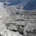 Gletscher Trè la Tête, man geht von links unten über die Mittelmoräne und dann wieder links an den Felsen bevor der Gletscher steil wird