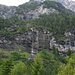 Auf dem Felsvorsprung wo die Transportbahn hinführt steht die Doldenhornhütte, aber kein Personentransport ;-(