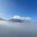 Das Falknismassiv knapp über dem Nebel