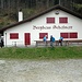 Naturfreunde-Haus Schafmatt - leider erst um 14 Uhr geöffnet ;-((