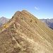 The narrow ridge leading to the summit of Cima di Filo.