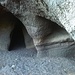 Grotte naturali utilizzate come abitazione durante le incursioni arabe (secolo VIII d.c.)