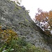 die Nordseite der Felswand - mit "Panorama"-Tafel