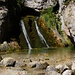 Wasserfälle gleich oberhalb Πριόνια (Priónia); der Naturschutzpark vom Όλυμπος (Ólympos) bietet zahlreiche solche Schönheiten.
