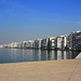 Θεσσαλονίκη (Thessaloníki): <br /><br />Die grosse Meeresbucht an der die Stadt liegt. Leider trennt eine vielbefahrene Strasse das Meer von den Kaffees.