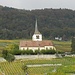 ... mit Blick zur schönen - und ebenso gelegenen - Kirche von Ligerz