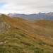 Ausblick zum Punta di Stou 2566m - unser letztes Gipfelziel, bevor wir dann über die Alpe di San Martino absteigen