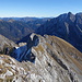 Rückblick über den Grat mit Talelespitze in Bildmitte.