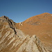 Blick von Sattel ca. 2210 über das Felsgrätchen zu Pne. di Nara SE-Grat,  Btta. di Sasso Bianco und P. Molare