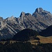 Die Gummfluh (2458,0m) mit seinen Westgratgipfel Le Biolet (2293m), Les Salaires (2171m) und La Douve (2170m).
