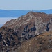 Gipfelaussicht vom Gros Van (2188,6m) im Zoom auf die Rochers de Naye (2041,9m).