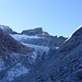 Blick über den Gletscheraufschwung zum Groß Diamantstock mit Ostgrat rechts