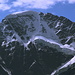 Im Aufstieg zum Cheget - Blick auf den oberen Teil der gewaltigen Norwand des Donguzorun (4.454 m).