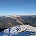 le Grand Som (2026m) in der Mitte; rechts im Hintergrund der Mont Blanc