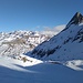 Rückblick; der zackige Gipfel rechts ist die Campana d´Anéou (2212m)