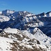 Le Tarent (2548,0m): Aussicht zum Wildhorn (links; 3247,6m). Der auffällige Berg in rechten Bildteil ist das Sanetschhorn / Mont Brun (2924m).