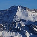 Aussicht im Zoom vom Le Tarent (2548,0m) aufs Wildhorn (3247,6m).