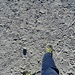 Walkin' on the moon I: Gesteinsmehl im Sand.