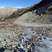 Die vielen Bächlein, die den Gletscher verlassen, vereinigen sich zum Ova da Morteratsch.