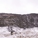 Bärentalalmgebiet - Zwei Wege führen vom oberen Rand ins weitläufige Kar zum einen der Serpentinenreiche Weg auf der linken Bildseite und zum anderen der steile Weg in gerader Linie herunter auf der rechten Bildseite