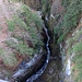 Blick von der Brücke in die Schlucht - 111 m (hab es nachgemesen;-))