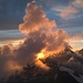 Spektakulärer Sonnenuntergang beim Matterhorn