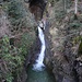 ... zu P. 600, mit Einblick in den Wasserfall des Teuffibaches