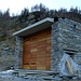 Der neue Sanitär-Trakt der Alzasca-Hütte. Noch im Bau.