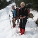 Auch der Südhang des Hirschbühel ist tief verschneit - Jürgens GPS wies uns aber metergenau den Weg!