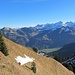 ein erstes Schneefeld nach Alp Chrinnen ist noch gut zu begehen - die Hänge werden jedoch zunehmend abschüssiger