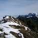 Gipfelstange der Stäfeliflue, Mittaggüpfi, Klimsenhorn, Tomlishorn und Widderfeld (weisses flaches Gipfelplateau)