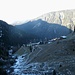 Bereits im Aufstieg nach Oberalp. Blick zum Dörfchen Monstein