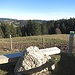 Nagelfluhbank und Eingangsstele Missen an der Pfarralpe