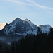 bekannte - und unerreichbare - Freiburger Gipfel in der Morgendämmerung