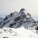 Close up Pizzo Alto 2356m - wir mussten wenig unterhalb des Gipfels auf dem Grat die Übung abbrechen (ein Ausweichen in die Westflanke war infolge des Schnees zu gefährlich)