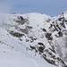 Der kleine Gipfel Muot Aut (2399m). Innert wenigen Minuten kann er weglos vom Wanderweg mitgenommen werden.