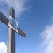 Bibelspruch am Gipfelkreuz. Auch Atheisten sollen schon heil den Berg erreicht haben
