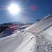 die Spur auf dem Fahrweg war so fest das keine Schneeschuhe nötig waren, jedoch für die Abkürzungen sehr hilfreich