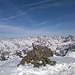 Gipfelsteindaube, dahinter vlnr: Le Râteau (3809m) - La Meije (3984m) - Barre des Écrins (4102m) - Pic Coolidge (3774m) - L´Ailefroide (3954m) - Mont Pelvoux (3946m)